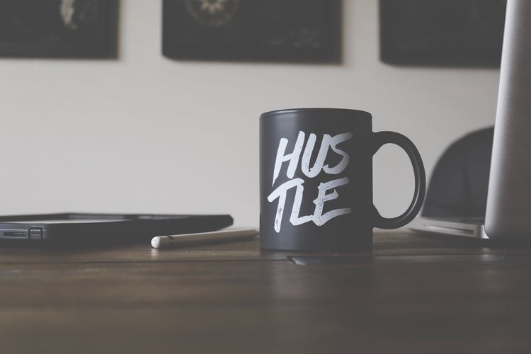 How to Maximize Your Earning Potential by Building a Side Hustle